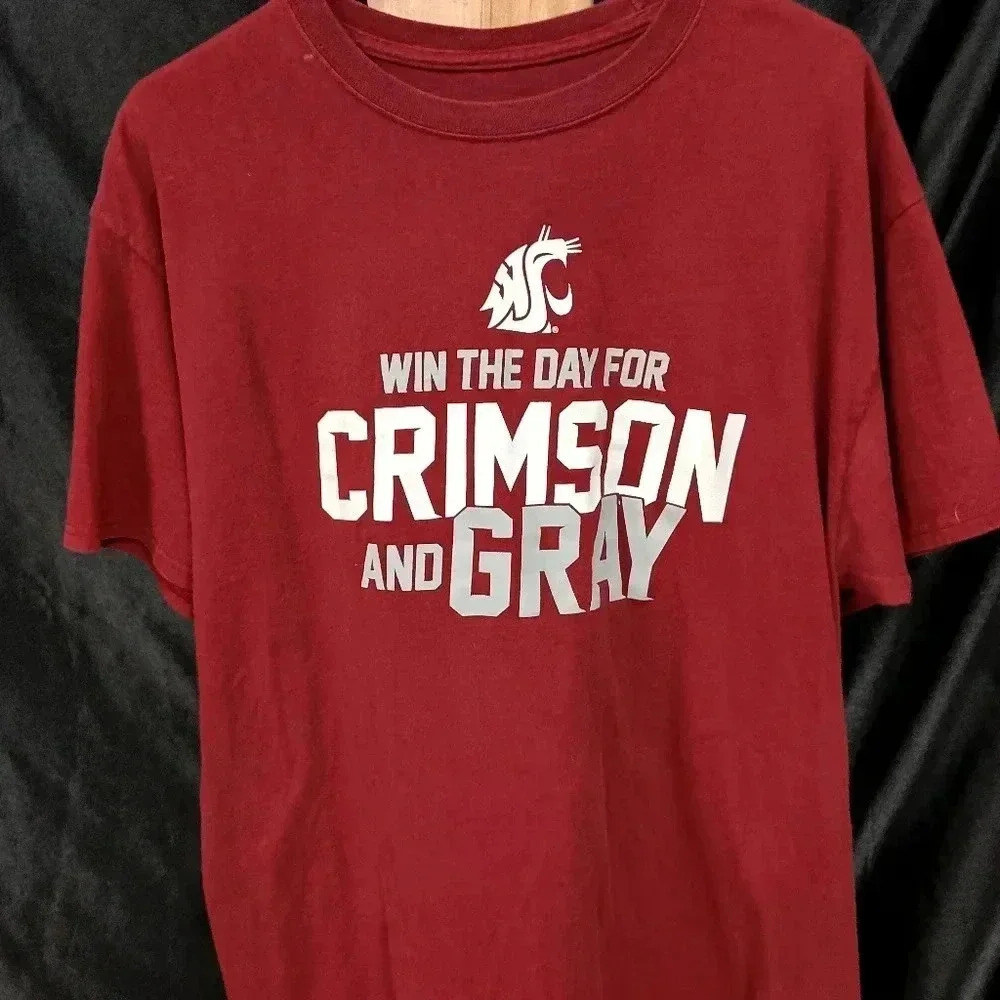 Washington State University cougar Red crew neck t-shirt extra large